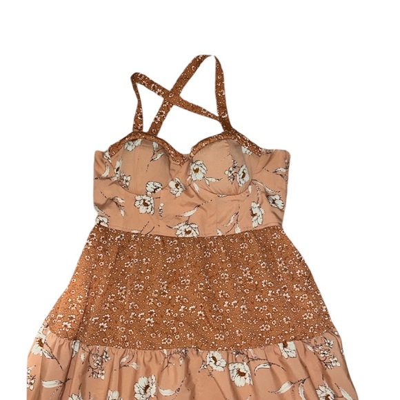 BOG Collective floral maxi dress with built in bra - Picture 3 of 9